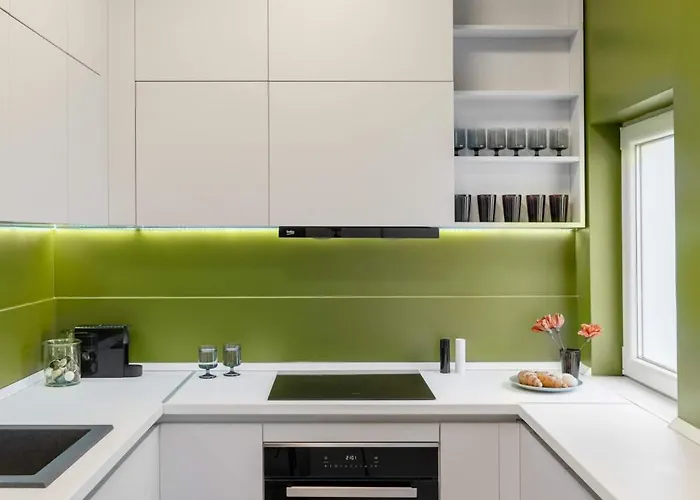 Out Of The Woods ブカレスト