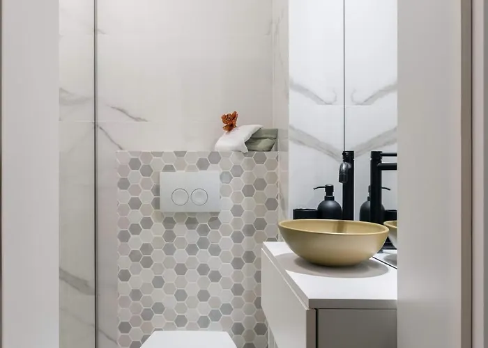 Out Of The Woods * Bucareste